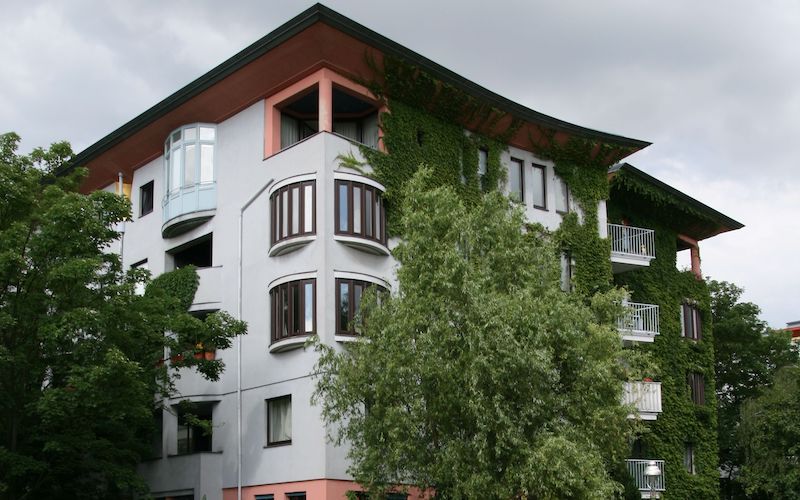 Zwangsversteigerung Unsaniertes Mehrfamilienhaus in 23966 Wismar