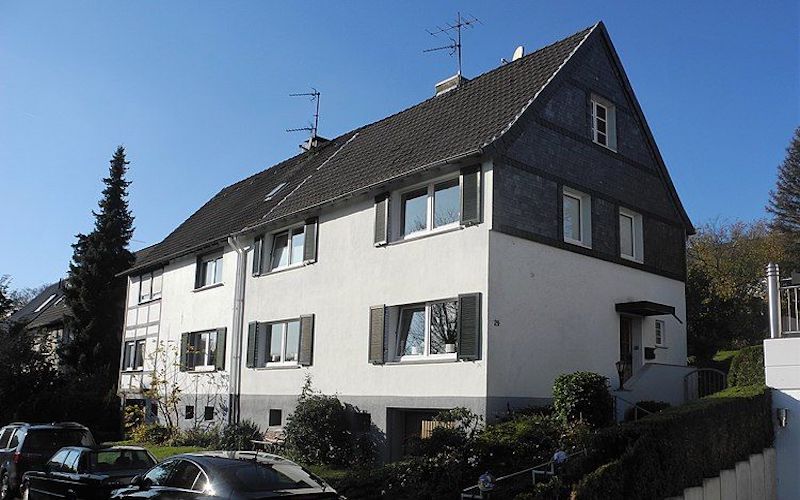 Zwangsversteigerung Doppelhaushälfte in 53225 Bonn